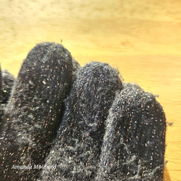 COACH Signature Logo Knit Gloves | OS - Picture 8 of 8